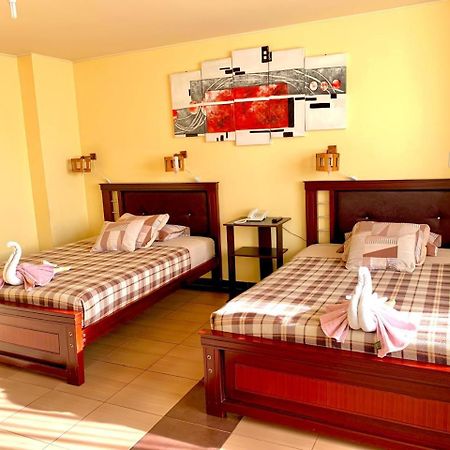 Dos Hemisferios Hotel Quito Ngoại thất bức ảnh