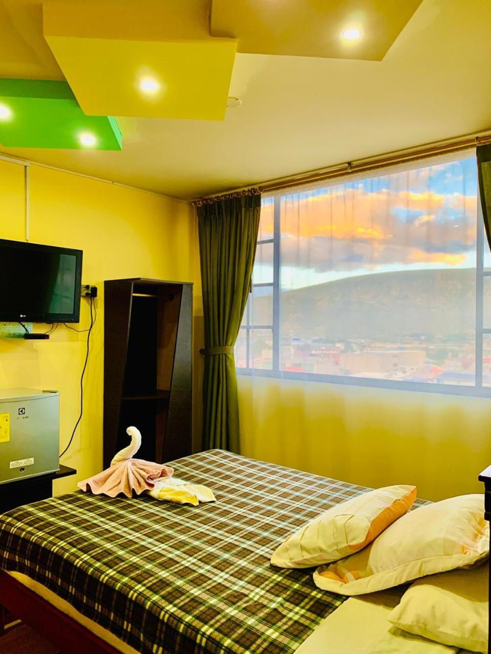 Dos Hemisferios Hotel Quito Ngoại thất bức ảnh